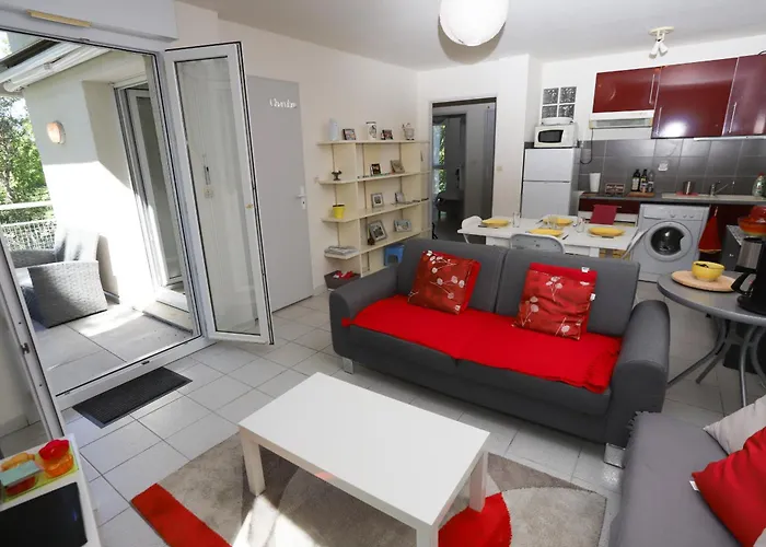 St Cyprien 3etoiles Avec Belle Terrasse Apartamento *